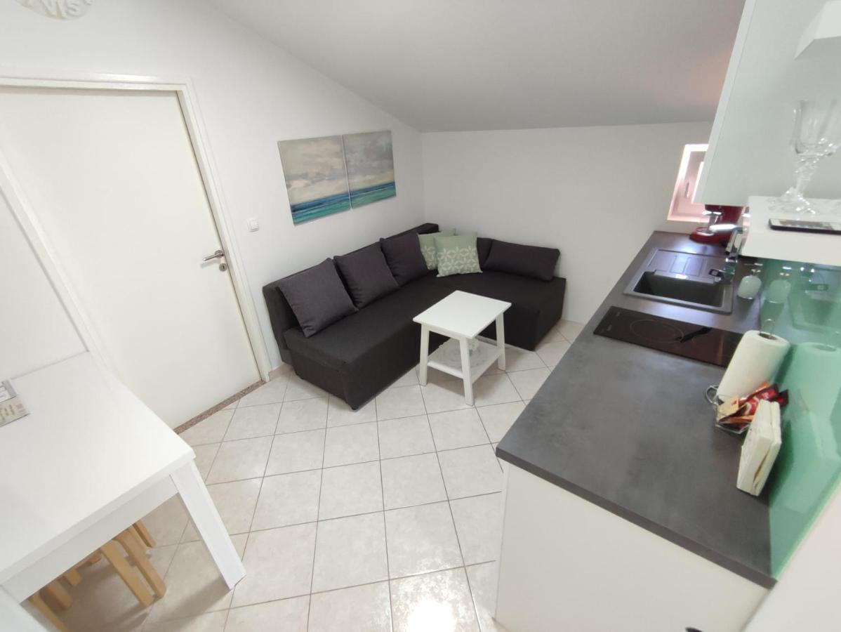 Apartment Prominac *