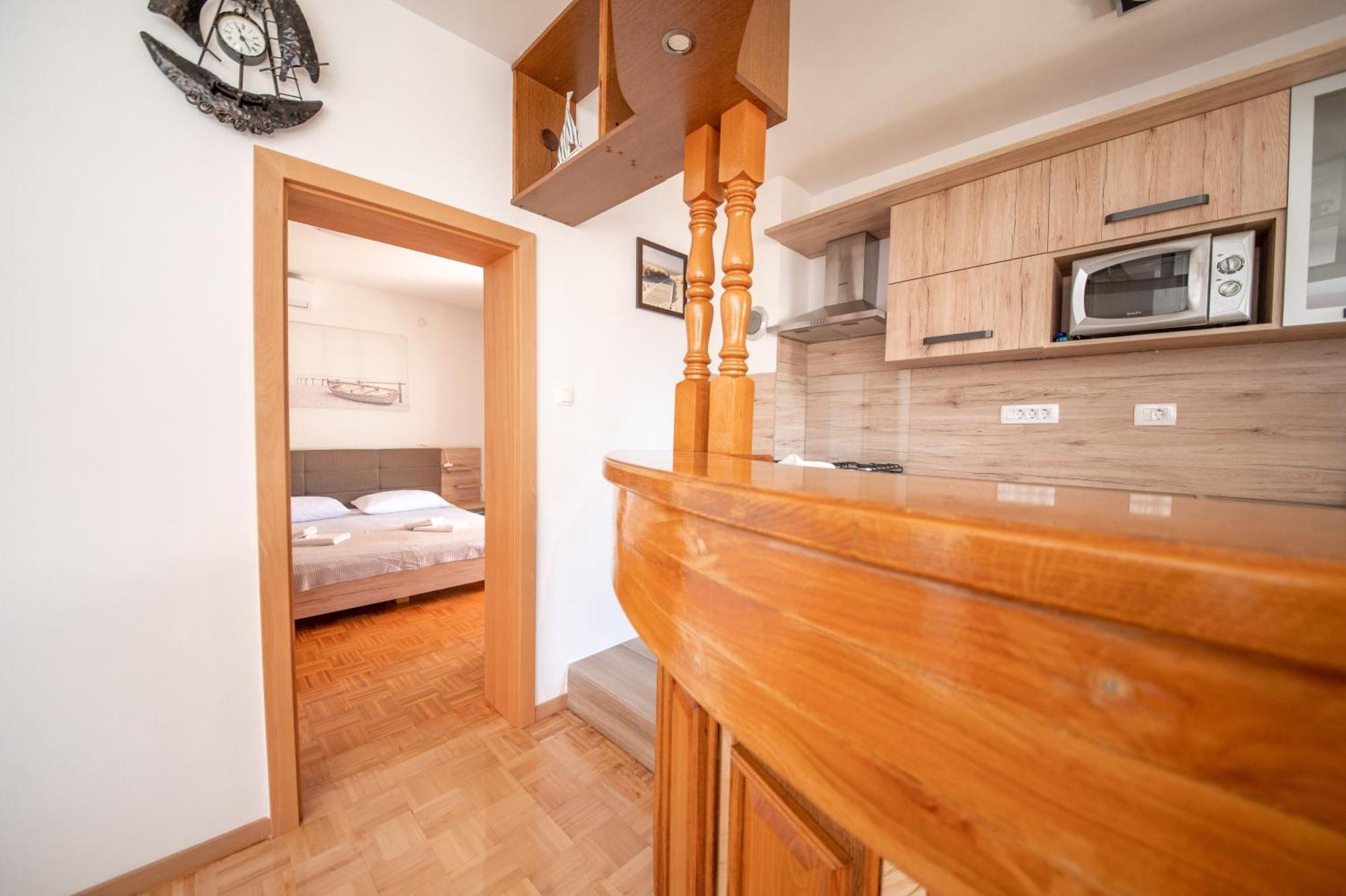 Apartment Prominac *