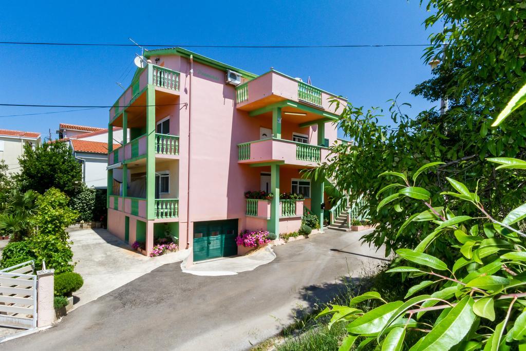 Prominac Apartment *